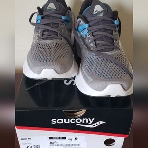 Men's Running Shoes